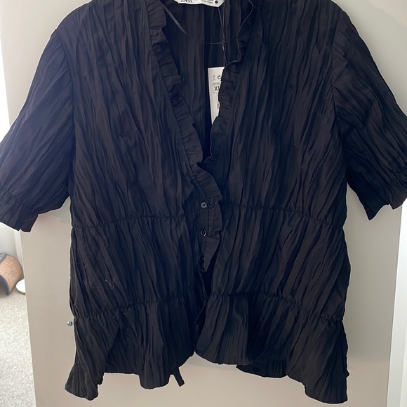 Zara Tops - NWT Zara black shirred shirt size XL